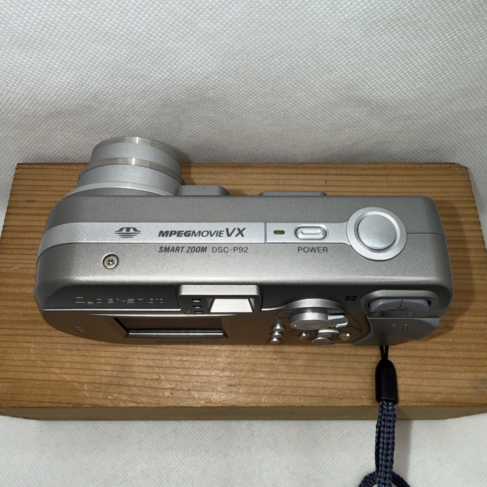 Sony Cybershot DSC-P92 5MP Digital Camera Retro Y2K Vintage VGC + Accessories5
