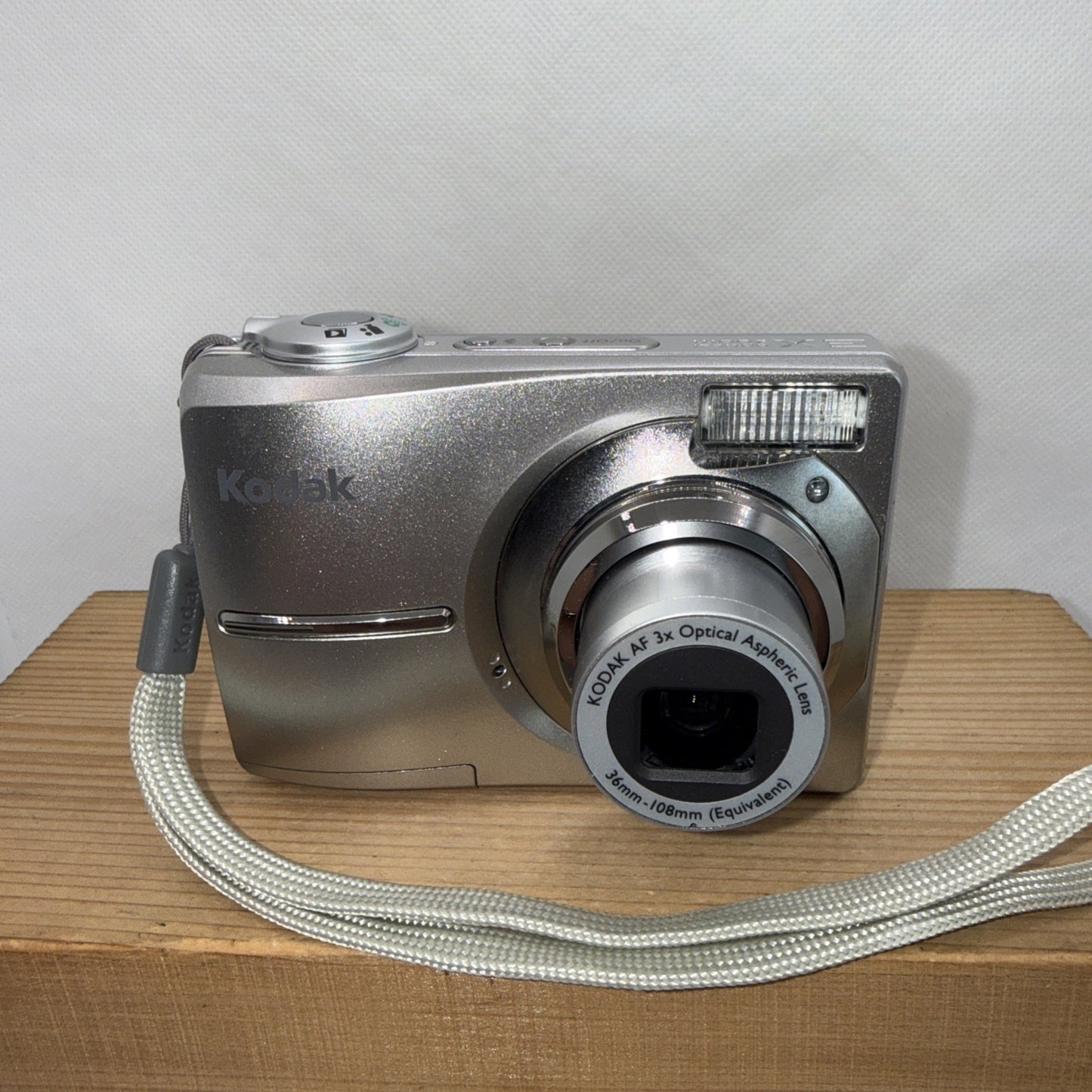 Kodak Digital Camera EasyShare C713 7.0MP Tested Working Plus 4GB SD Card VGC