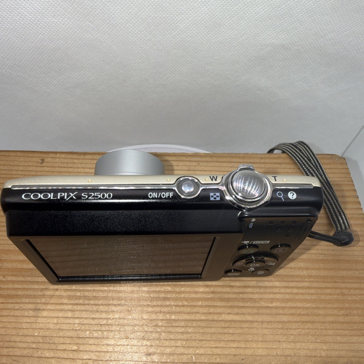 Digital Camera Nikon Coolpix S2500 12MP Tested Working + Charger Battery 4GB SD