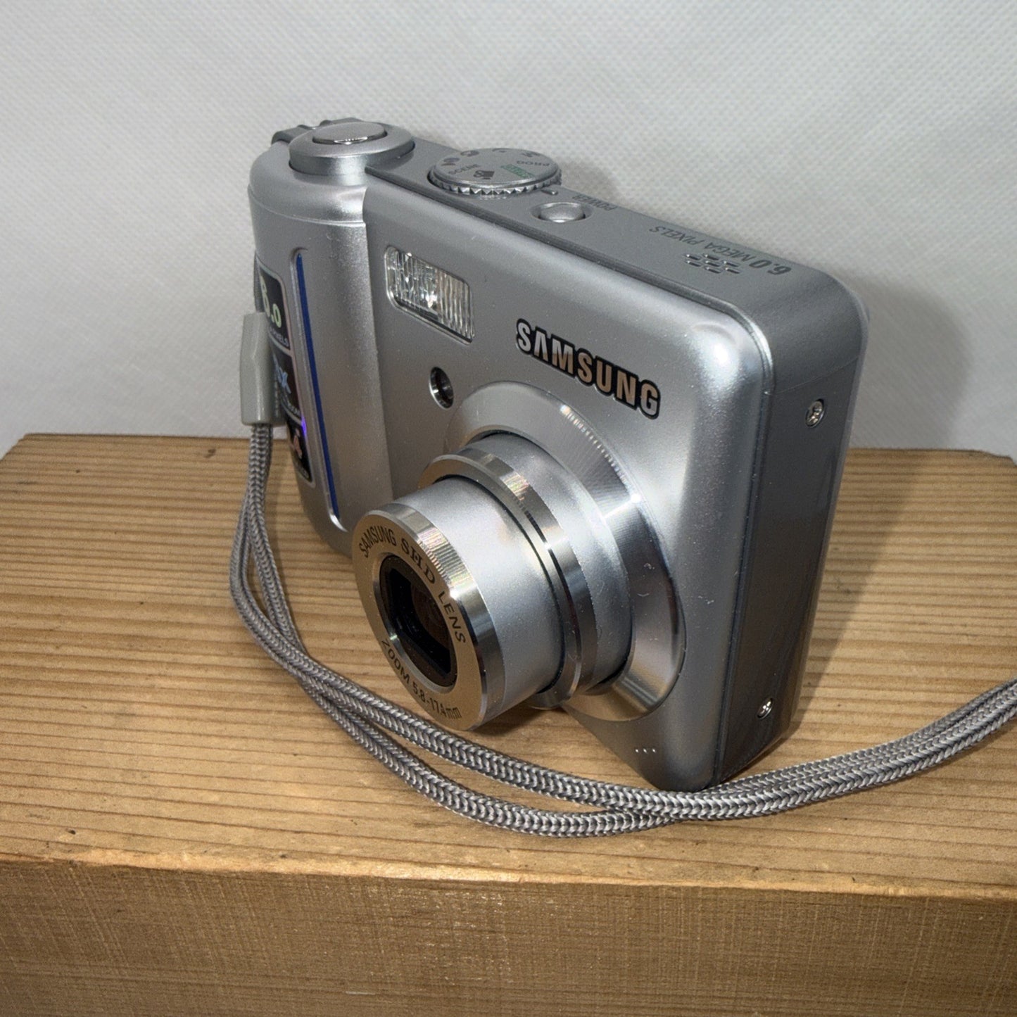 Samsung Digimax S600 Digital Camera 6MP Tested Working Plus 2GB SD Card