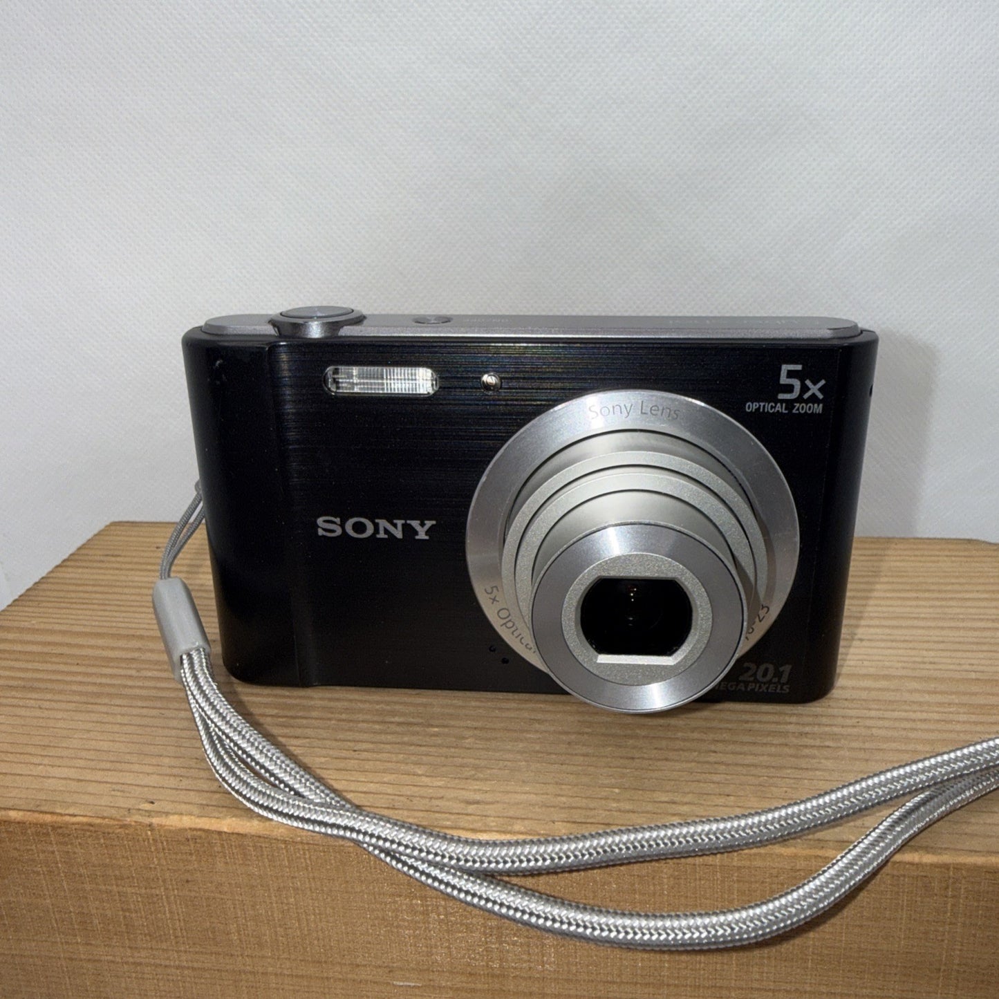 Sony Cybershot DSC-W800 20.1MP Digital Camera Tested + Charger Battery 4GB Case
