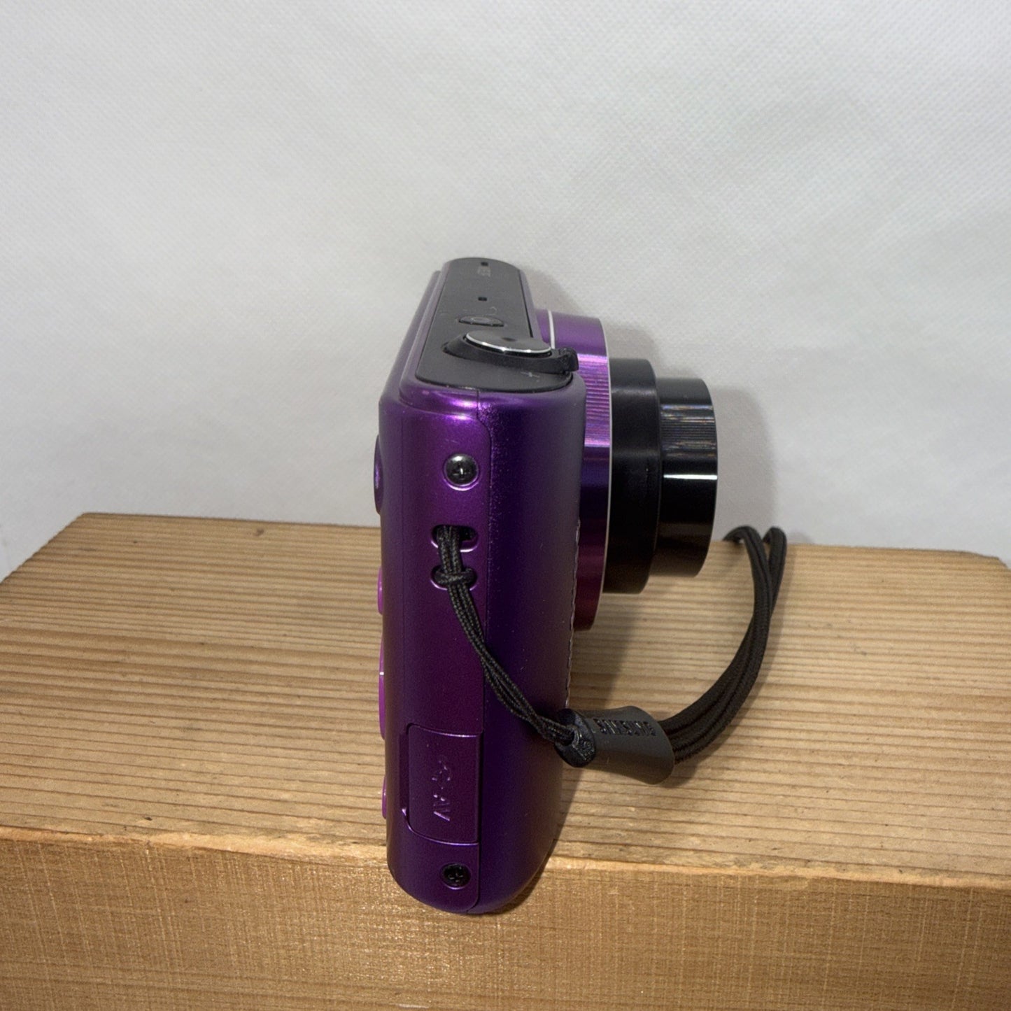 Samsung WB31F 16.2MP Digital Camera Tested Purple + Charger Battery 2GB SD Card