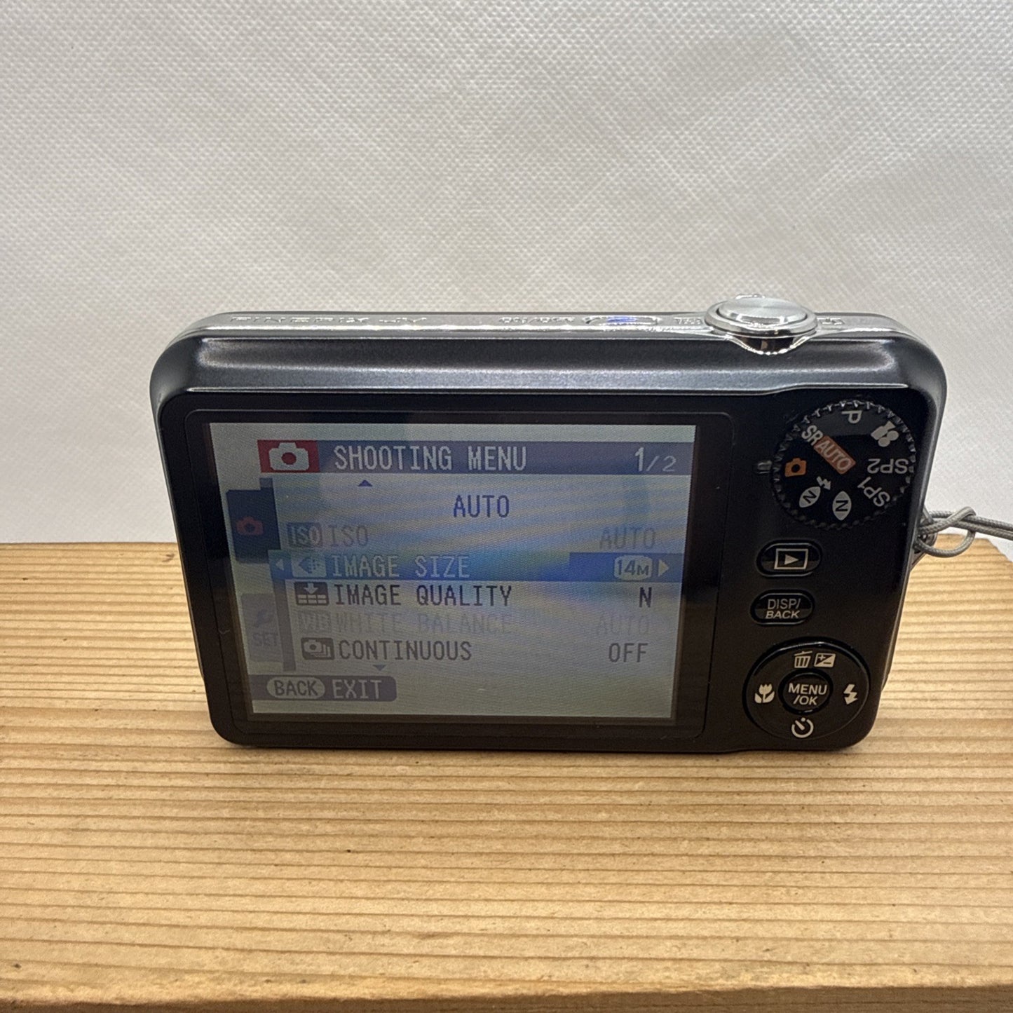 Fujifilm Digital Camera FinePix JV170 14MP Tested + Charger Battery 8GB SD Card