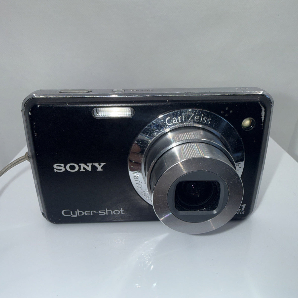 Sony Cyber-shot DSC-W215 12.2MP Digital Camera Tested + Charger Battery Memory