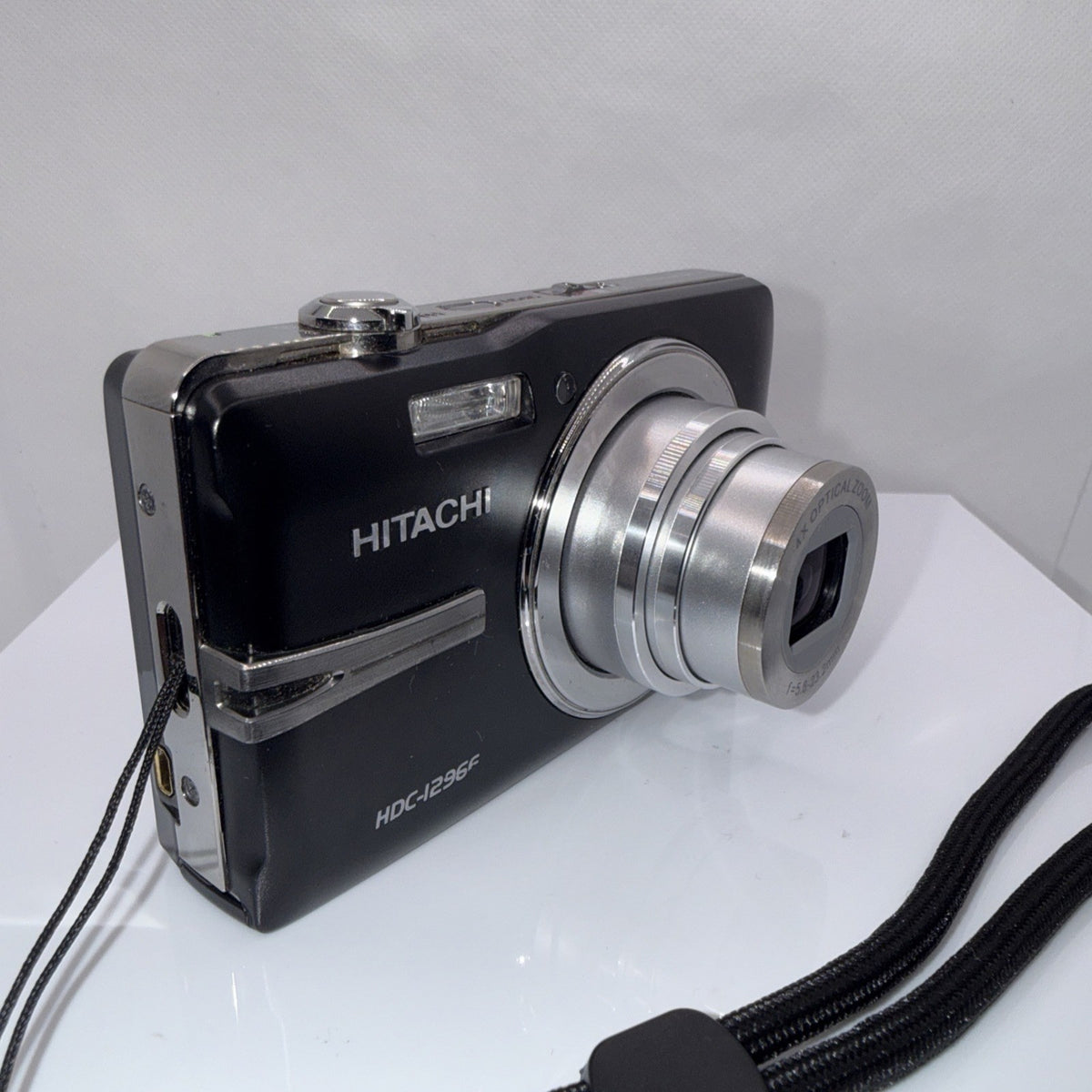 Digital Camera Hitachi HDC-1296E 12.1MP Black Tested Full Working Set