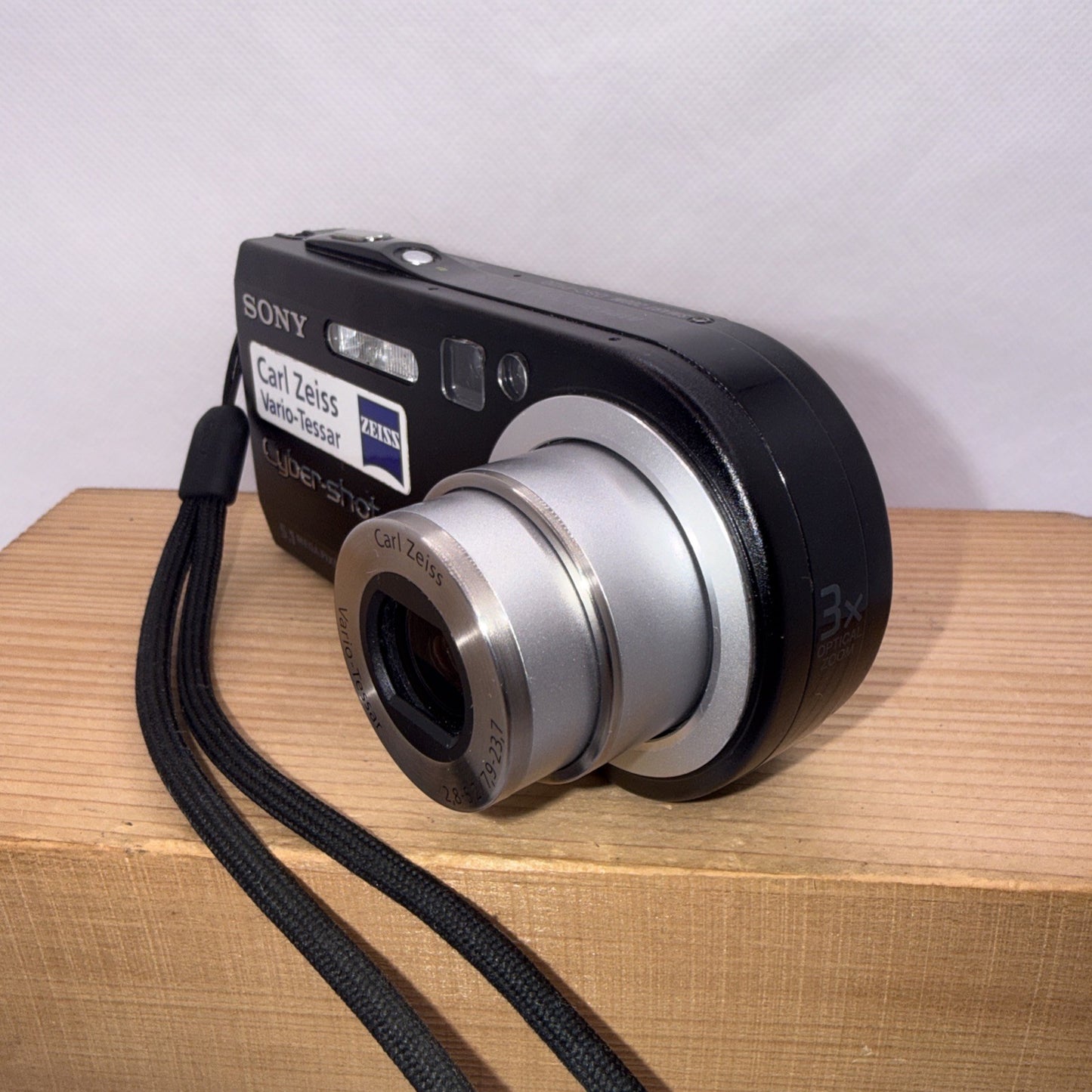 Sony Digital Camera Cybershot DSC-P120 5.1MP Tested + Charger Battery Memory