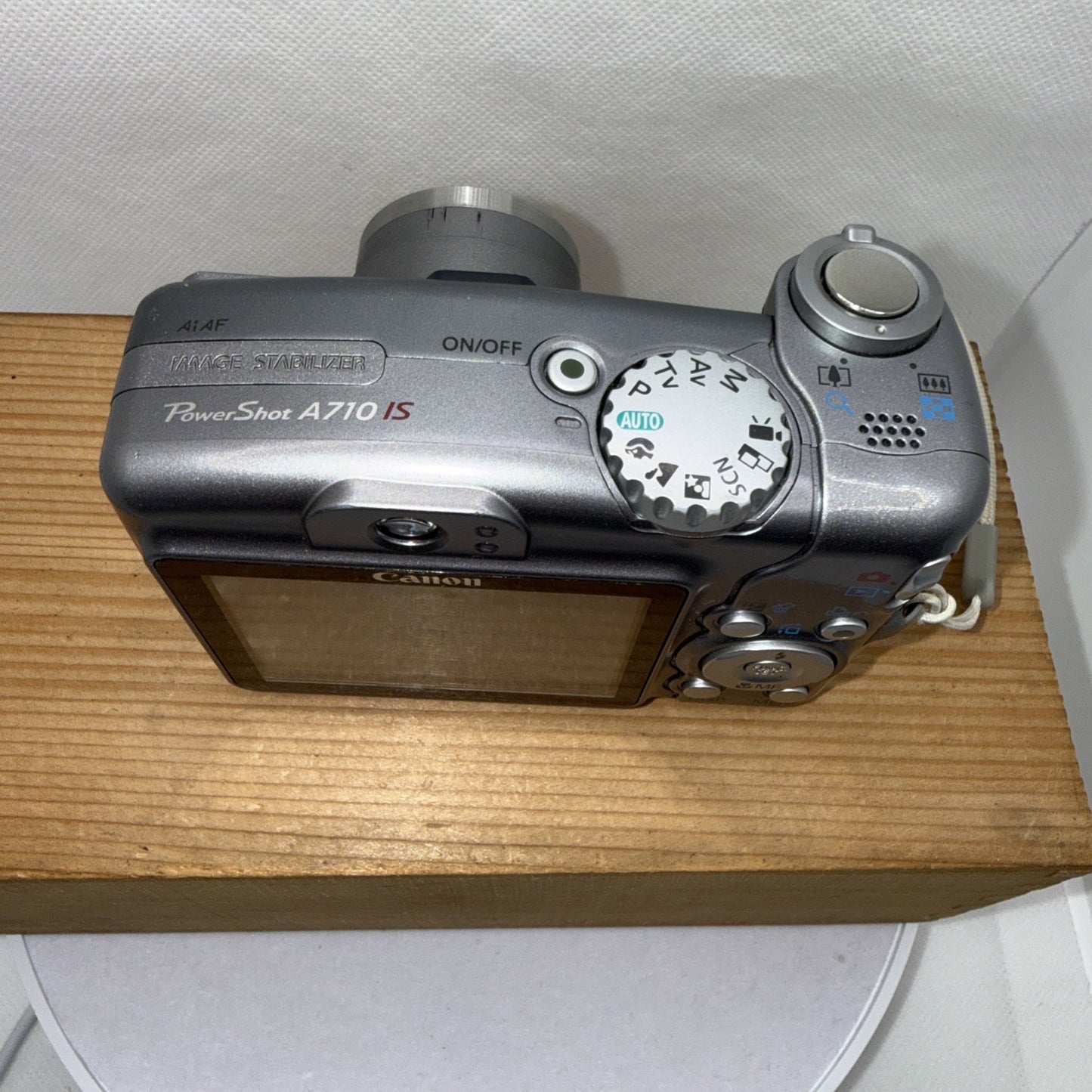 Canon PowerShot A710 Is Digital Camera 7.1mp Tested * minor screen issue* 4GB SD