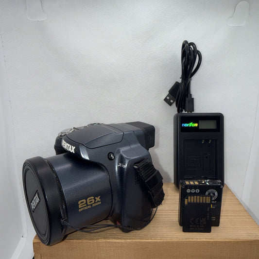 Pentax X90 12MP 26x Zoom Bridge Digital Camera Tested + Charger Battery 4GB SD