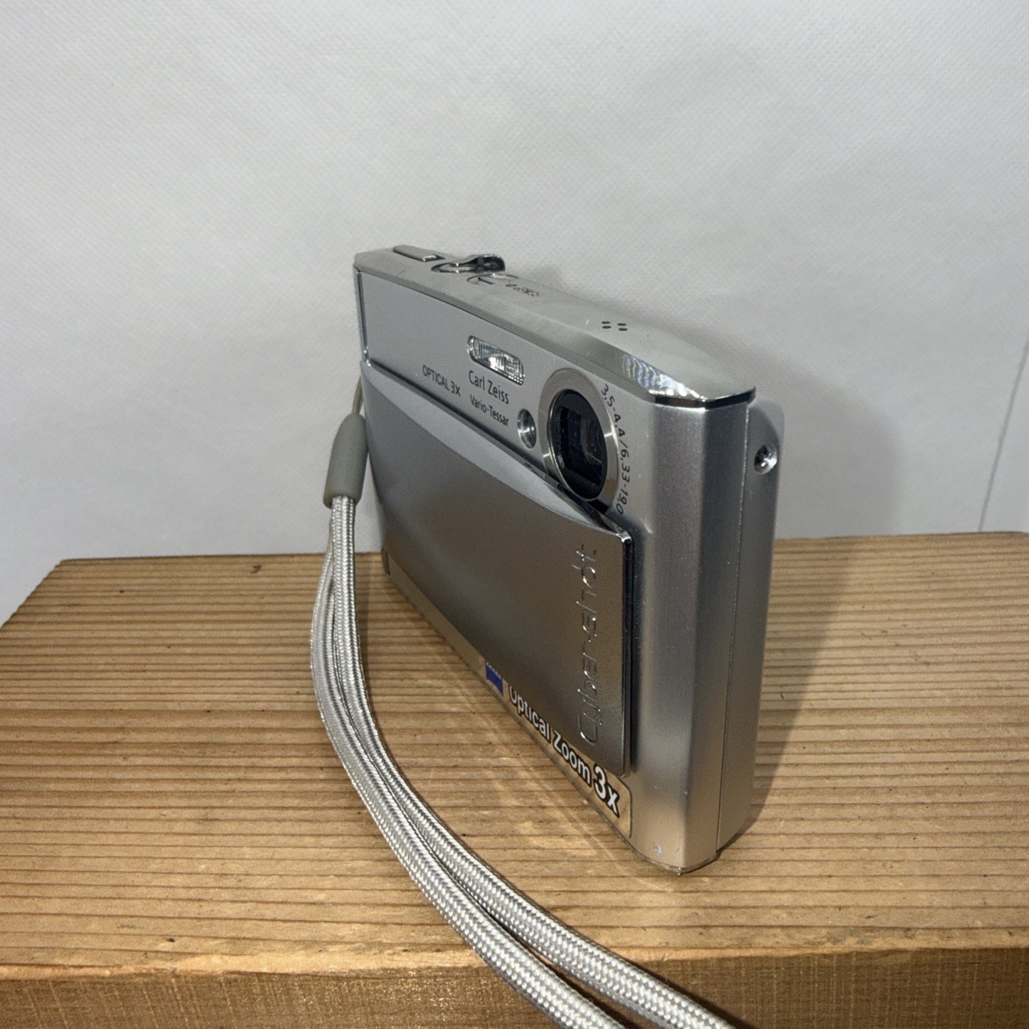 Sony Cyber-shot DSC-T5 5.1MP Digital Camera Tested + Charger Battery Memory