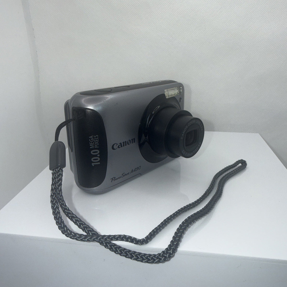 Canon Digital Camera PowerShot A490 10.0MP Tested Charger Batteries 4GB SD Card