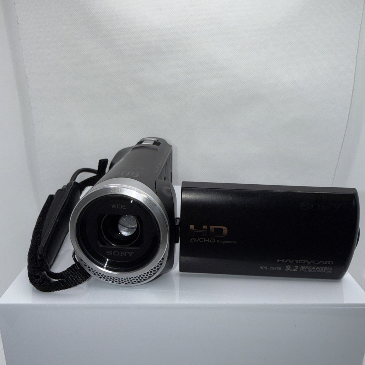 Sony Handycam HDR-CX450 9.2 MP HD Camcorder Tested + Battery Charger 64GB SD