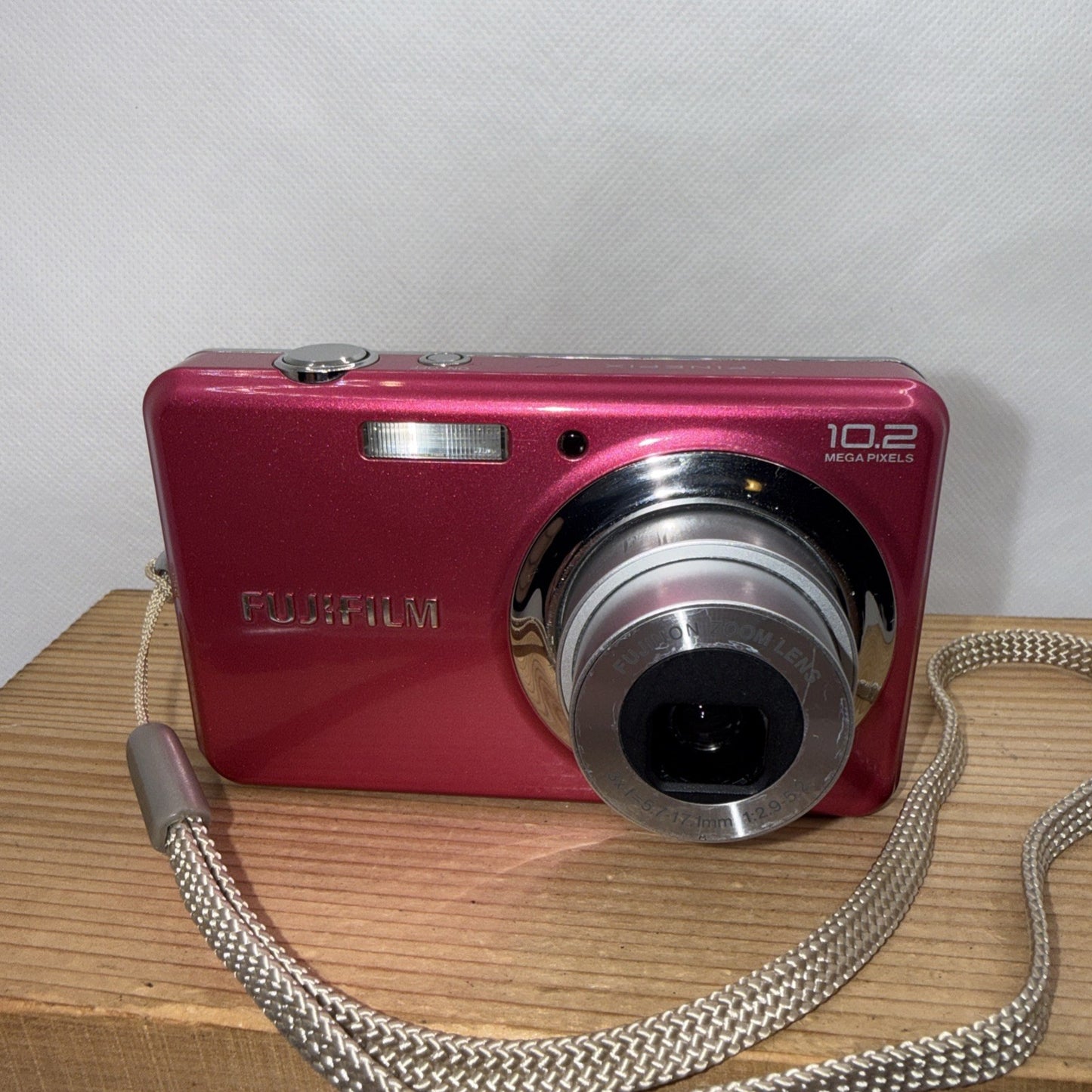 Fujifilm FinePix J J28 10.2MP Pink Digital Camera Working + Charger Battery 16GB