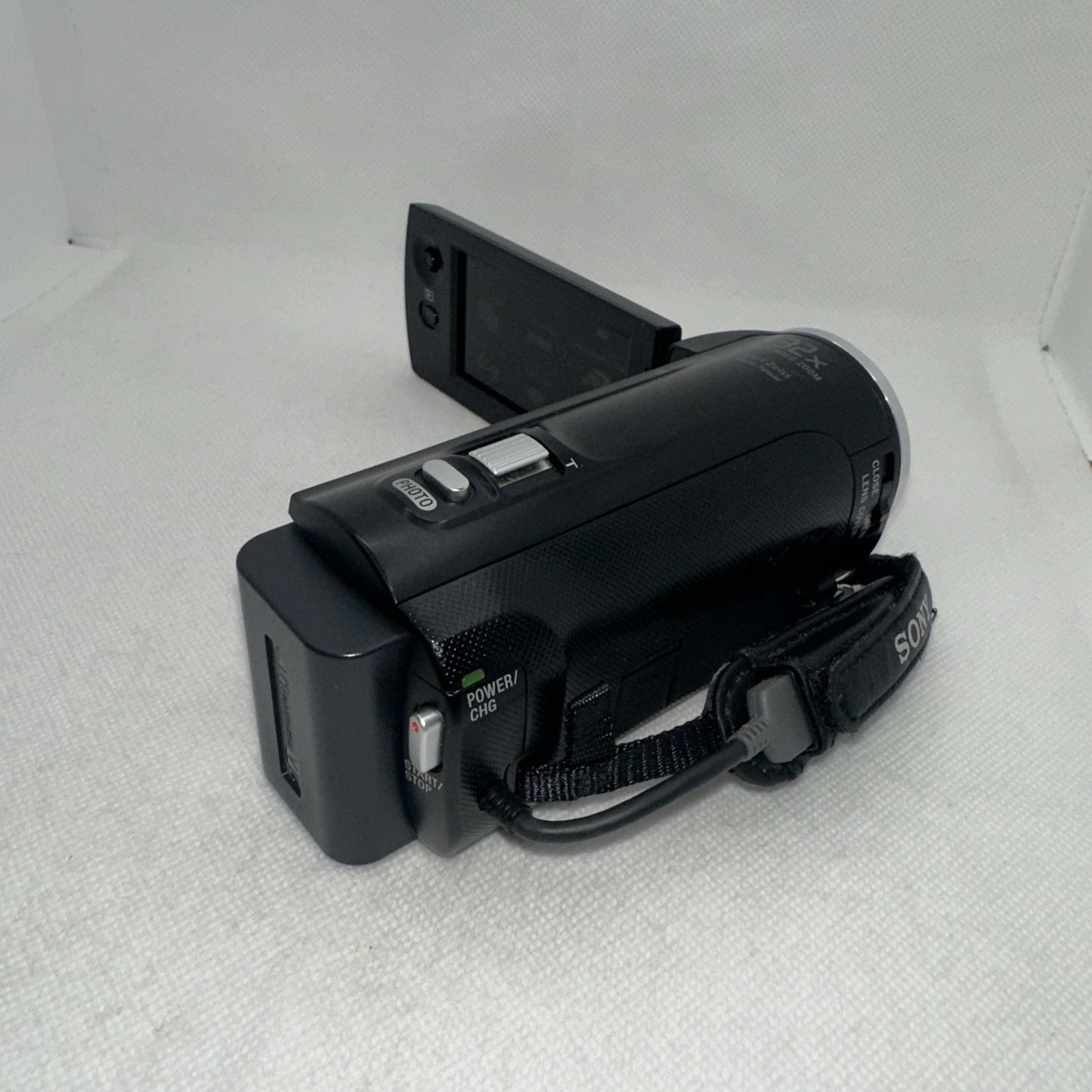 Sony Handycam HDR-CX220E 1080 HD 8.9MP Camcorder Plus Accessories Tested Working5