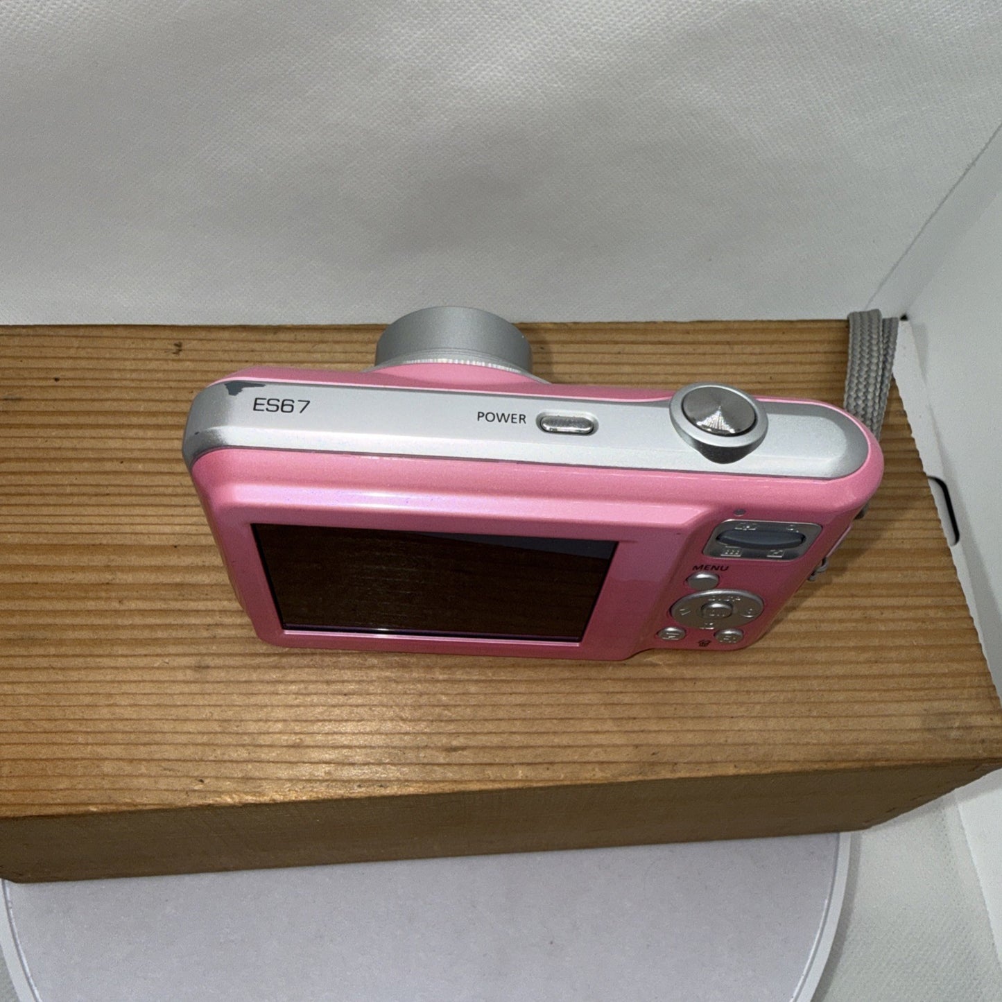 Samsung ES Series ES67 10.2MP Digital Camera  (Tested Working)