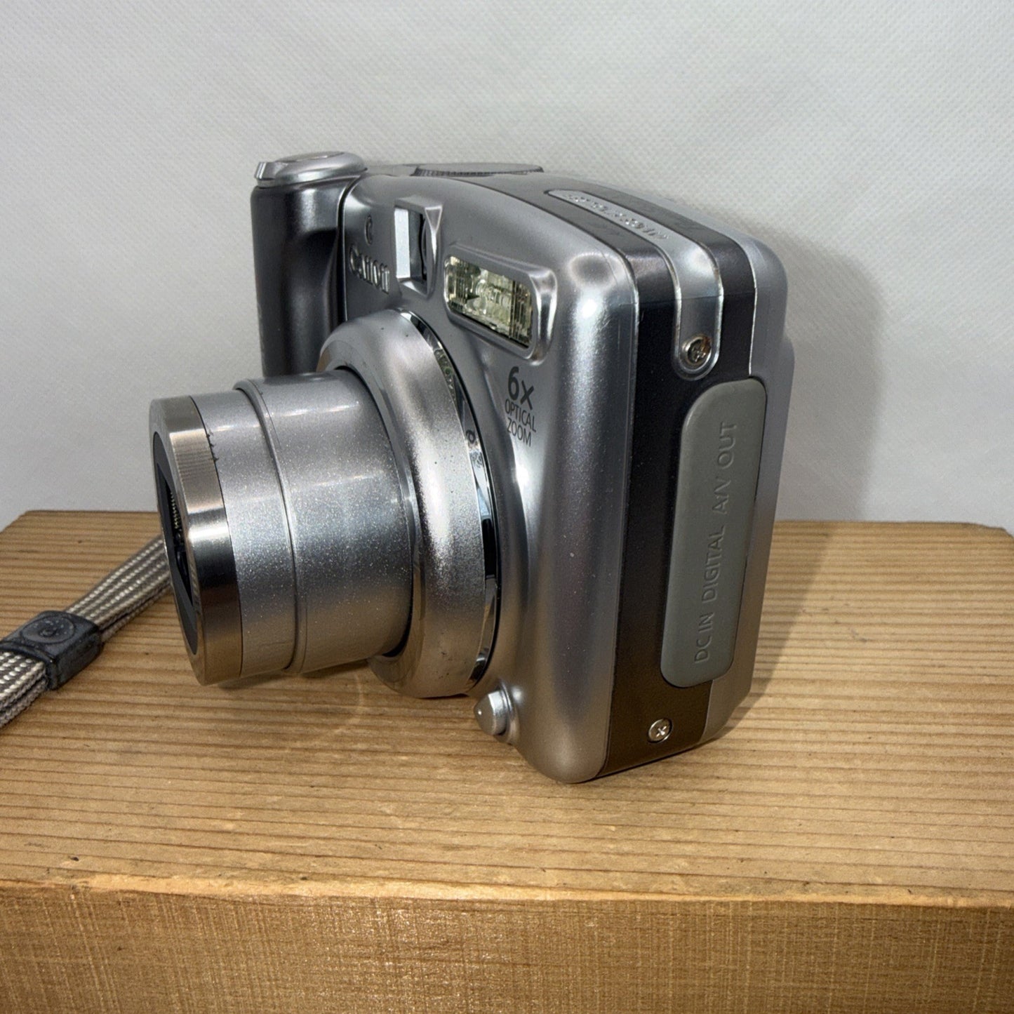 Canon Powershot A720 IS Digital Camera 8MP Tested Working + 4GB SD Card