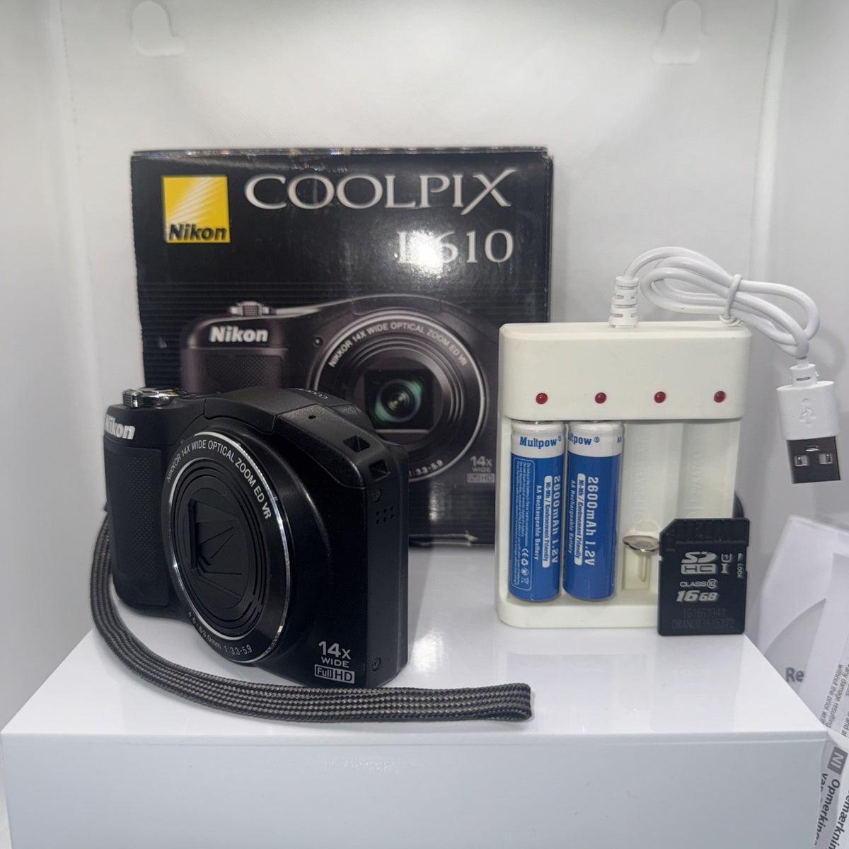 Nikon Coolpix L610 16MP Digital Camera Tested + Batteries Charger Case 16GB VGC