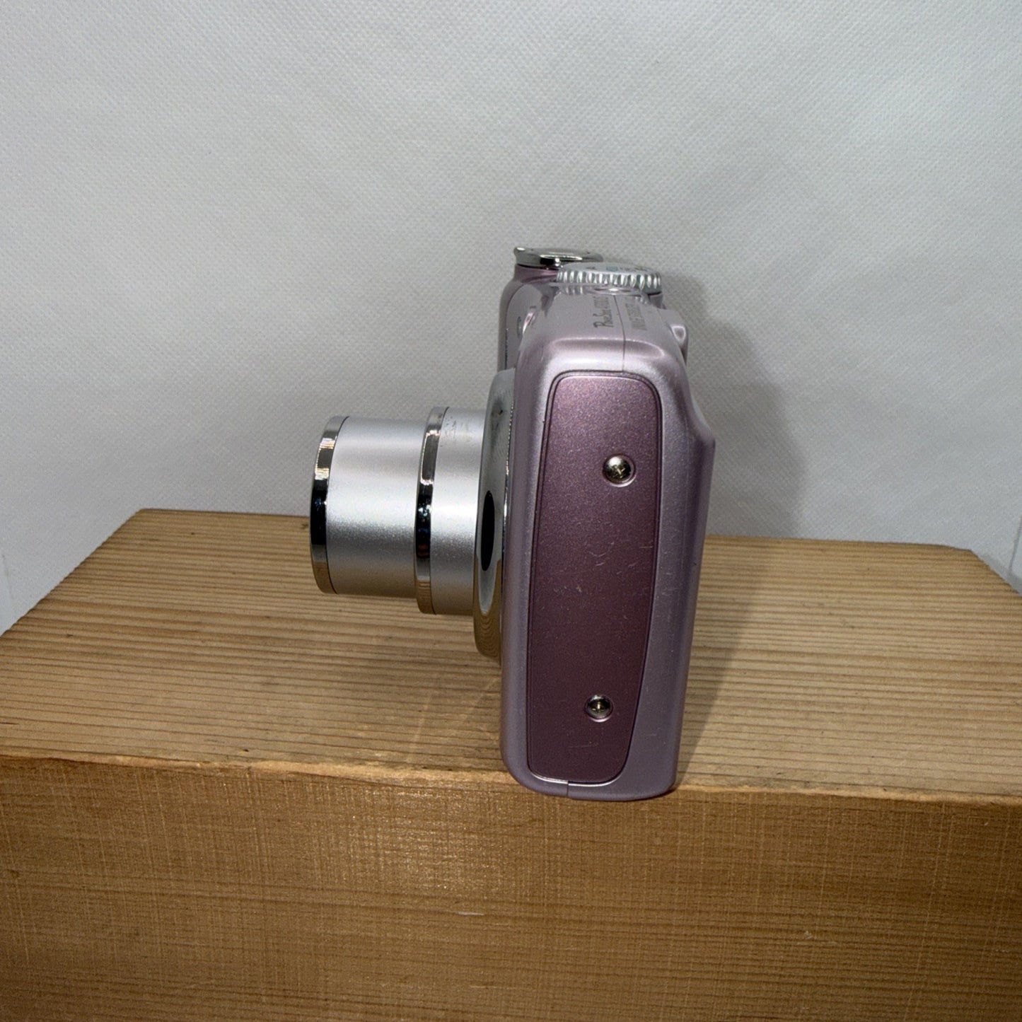 Canon PowerShot A1100 IS 12.1MP Pink Digital Camera Tested + 4GB SD Card & Case