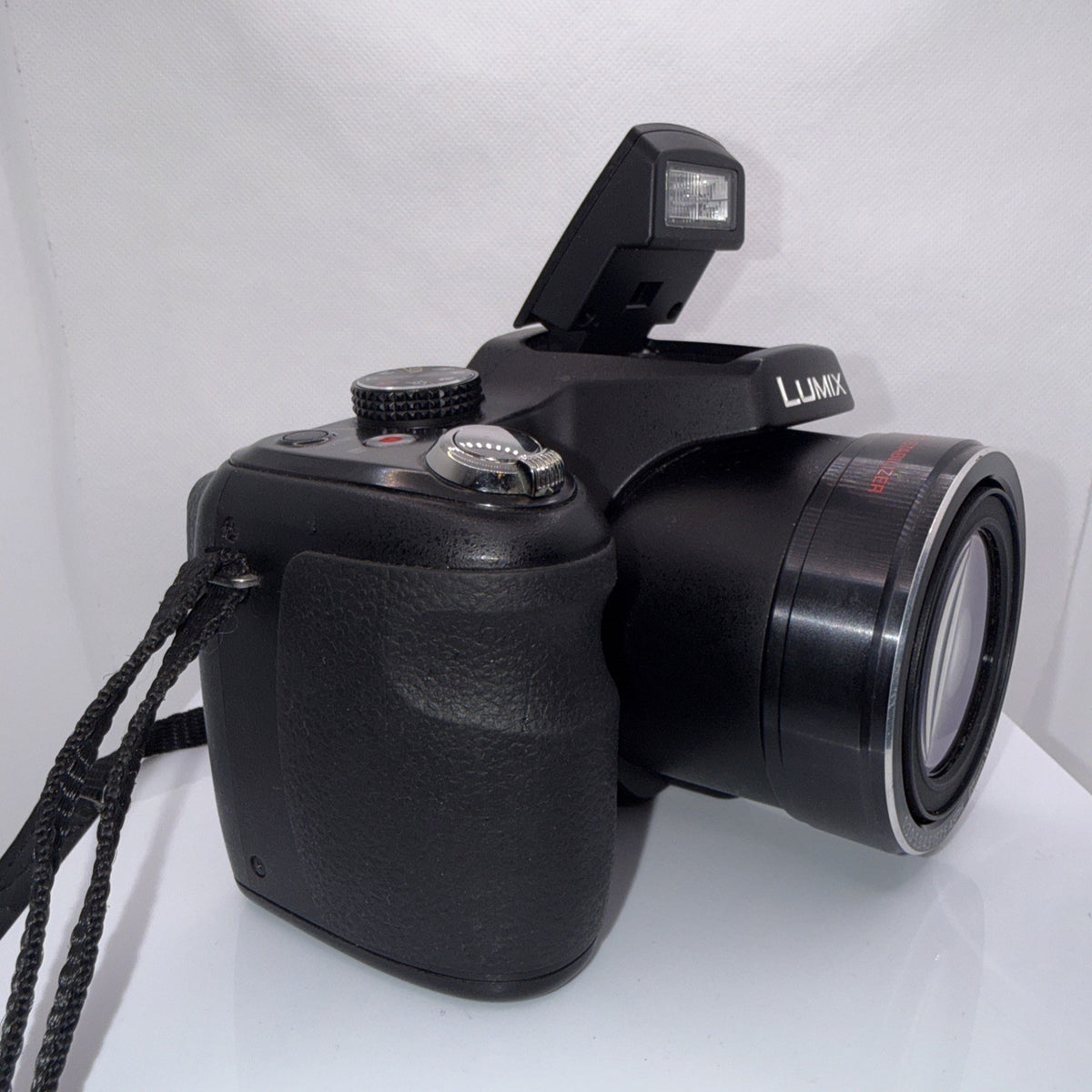 Panasonic Lumix DMC-LZ30 16.1MP Digital Camera Tested + Charger Battery 4GB SD