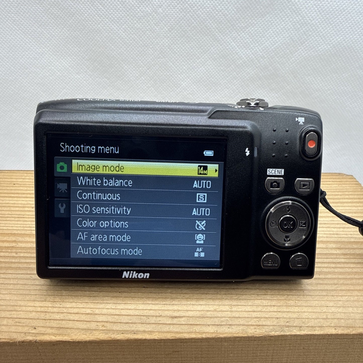 Nikon Coolpix S3100 14MP Digital Camera Tested + Charger Battery 4GB SD Card