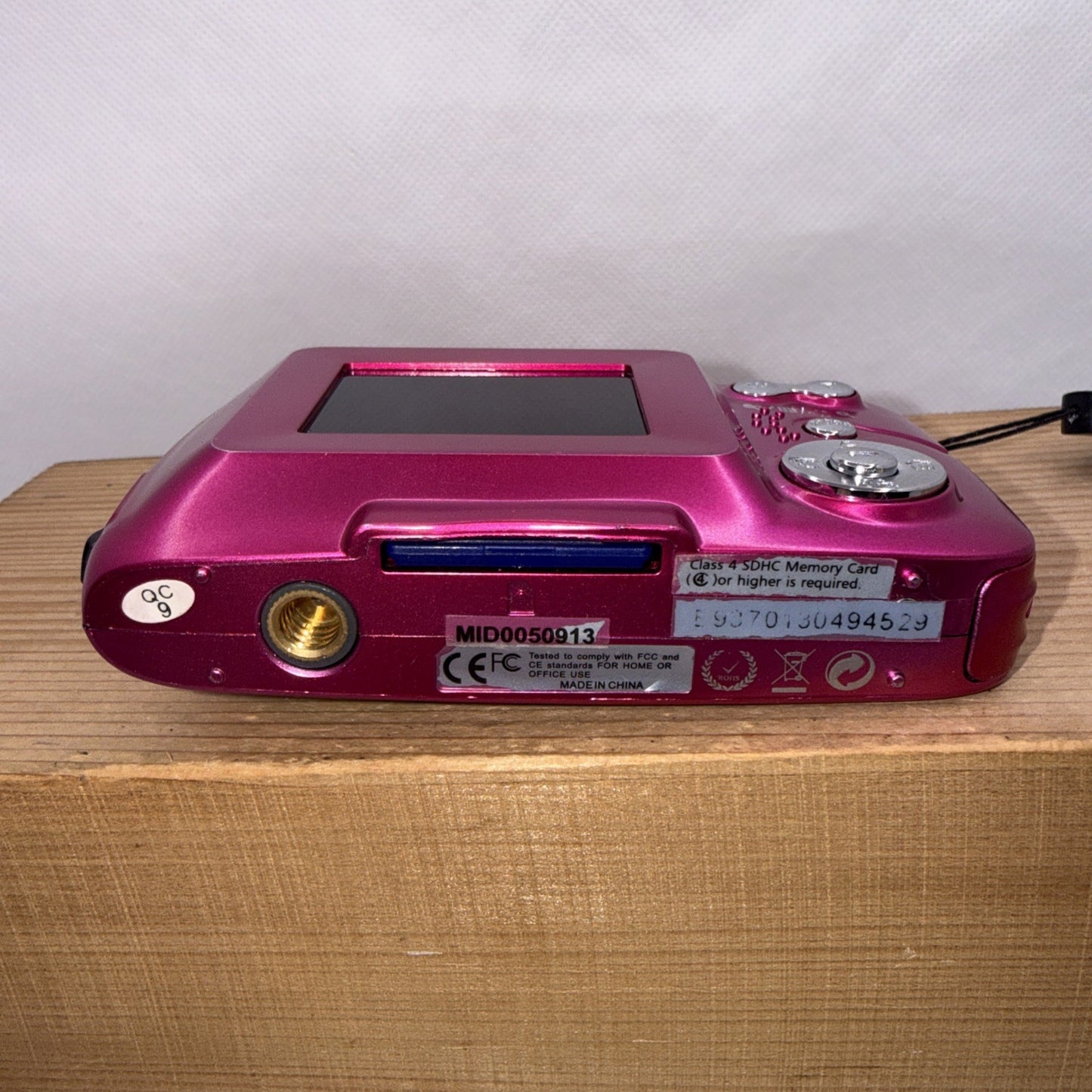 Vivitar Vivicam X022 10.1MP Compact Digital Camera Pink Tested + 4GB SD Card