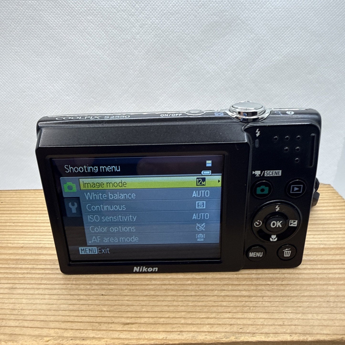 Nikon Coolpix S2550 12MP Digital Camera Tested + Charger Battery 4GB SD Card