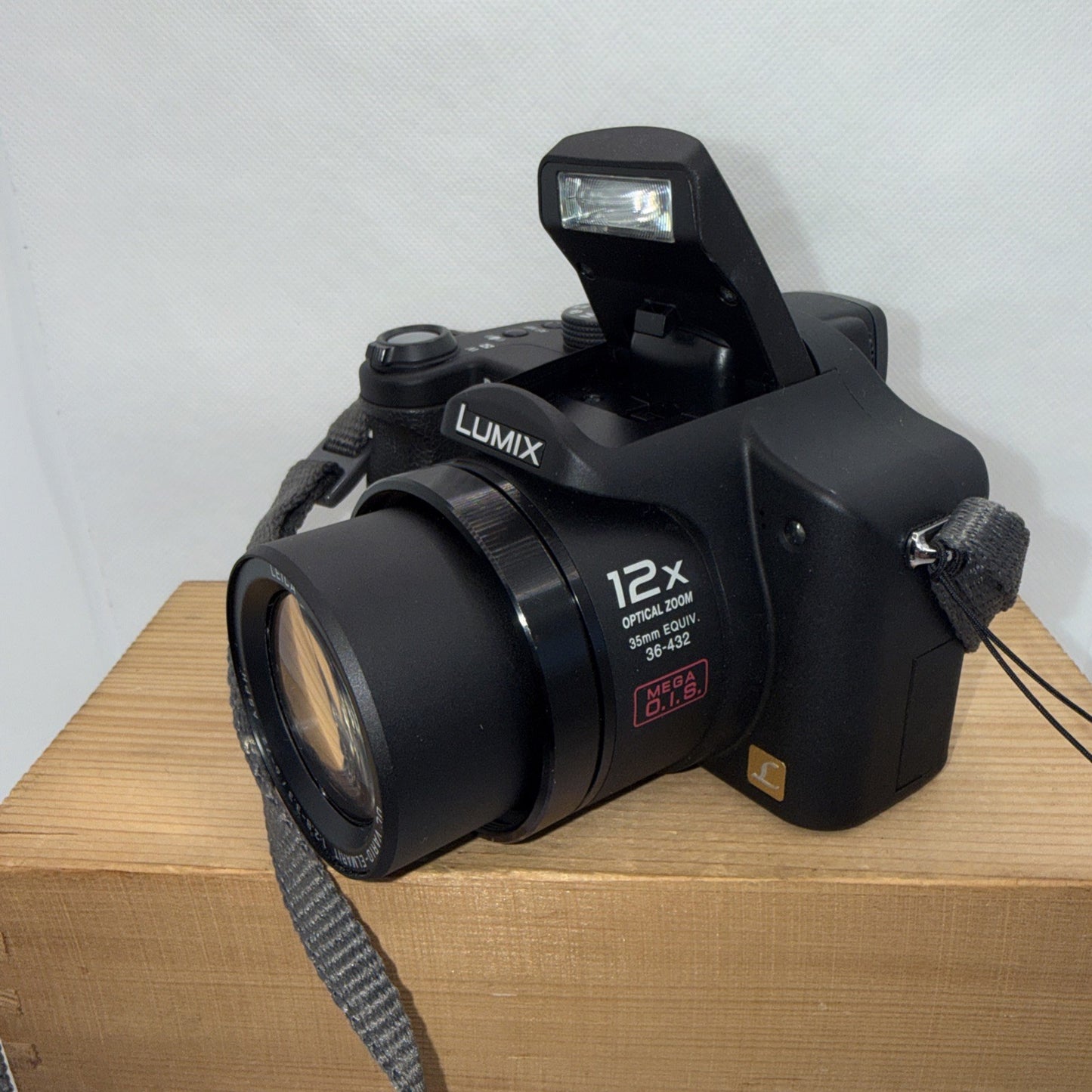 Panasonic DMC-FZ7 6MP Digital Bridge Camera Charger Tested Bundle + Free Gifts
