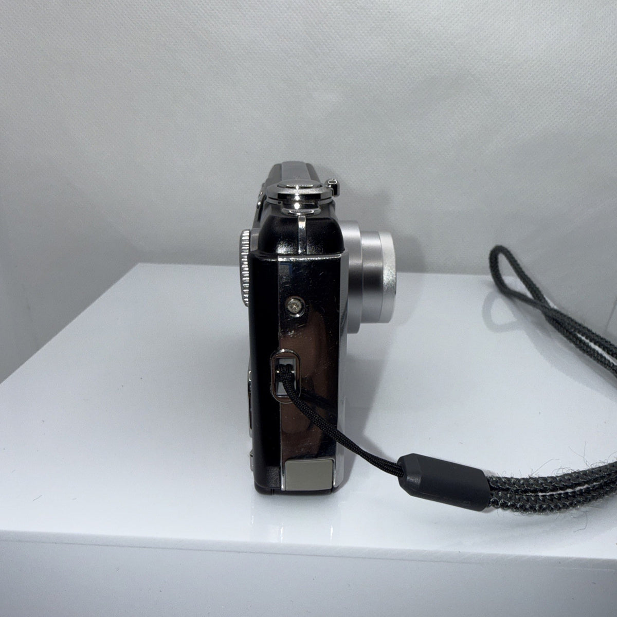 Olympus X-835 8MP Digital Camera Tested + Charger Battery Memory Case VGC