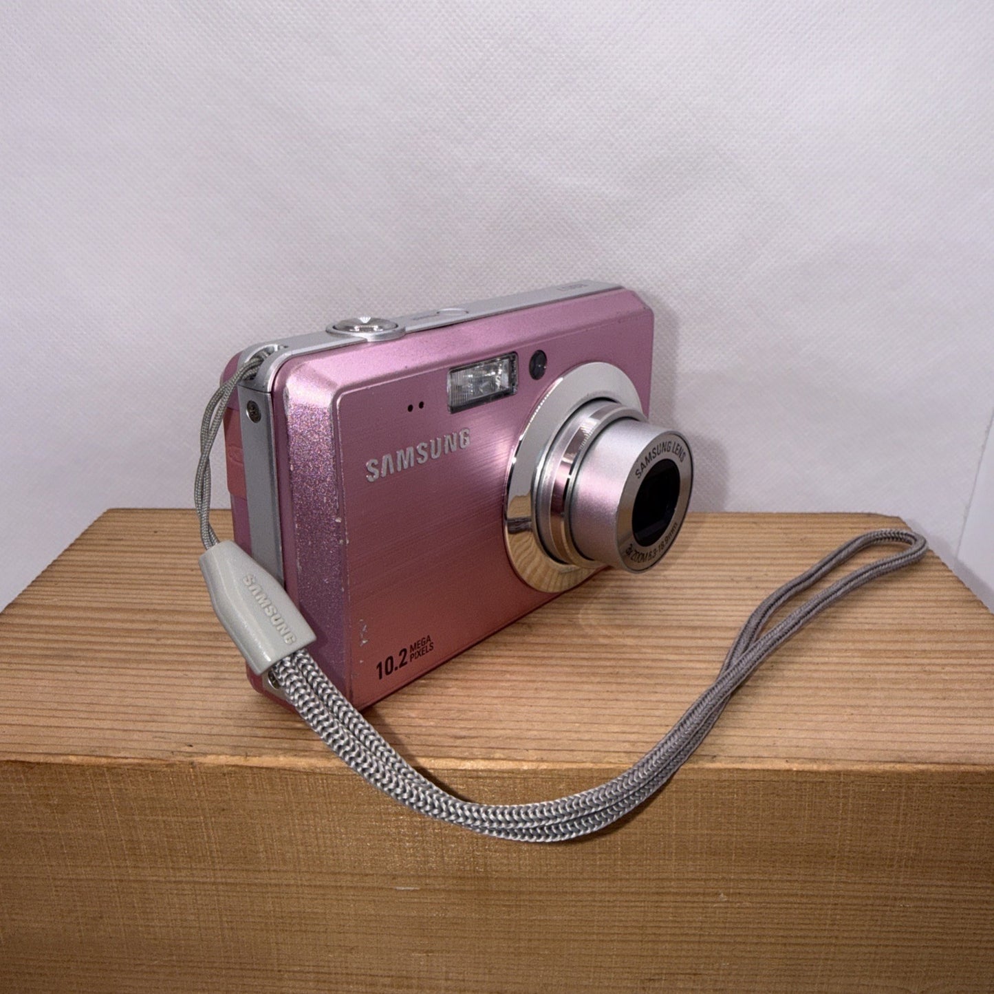 Samsung ES57 Pink 10.2MP Digital Camera Tested + Charger Battery 4GB SD & Case