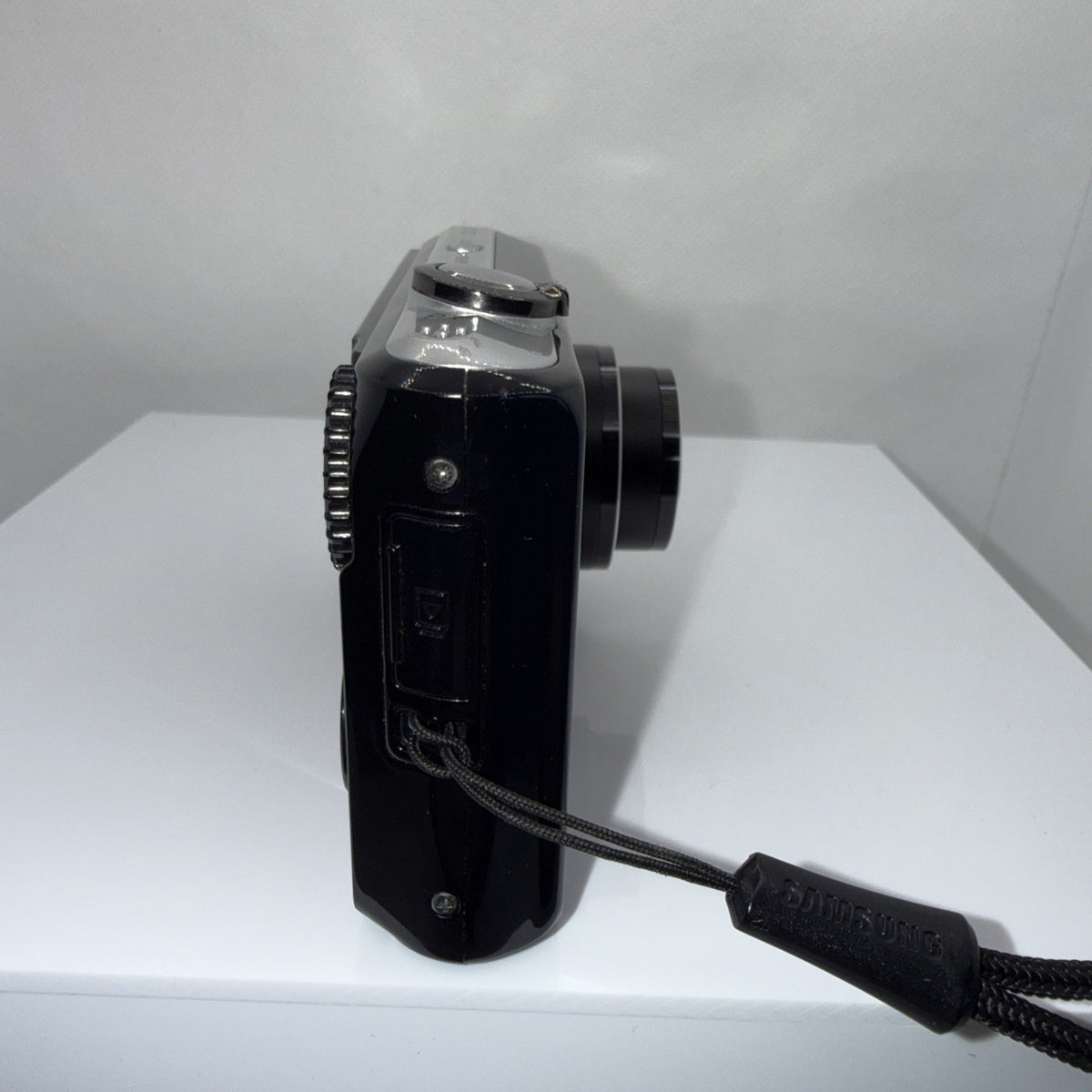 Samsung PL100 12.2MP Selfie Screen Digital Camera Tested + Accessories 8GB SD