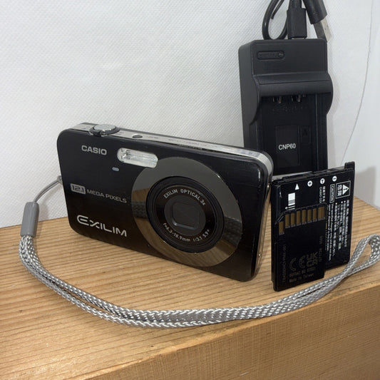 Casio Digital Camera Exilim EX-Z25 12.1MP Tested + Charger Battery 4GB SD Card