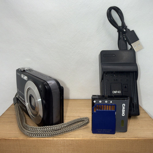 Casio Digital Camera Exilim EX-Z1050 10.1MP Tested + Charger Battery 2GB SD