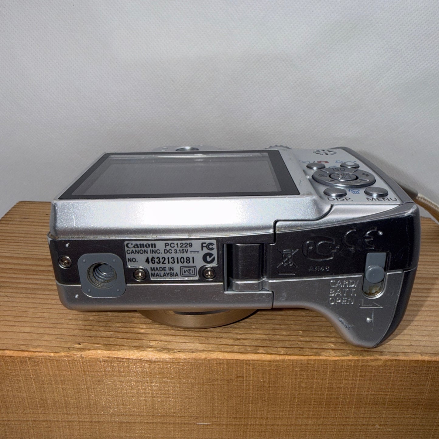 Canon Powershot A560 7.1MP Digital Camera Tested Working + Charger Battery & 4GB SD Card
