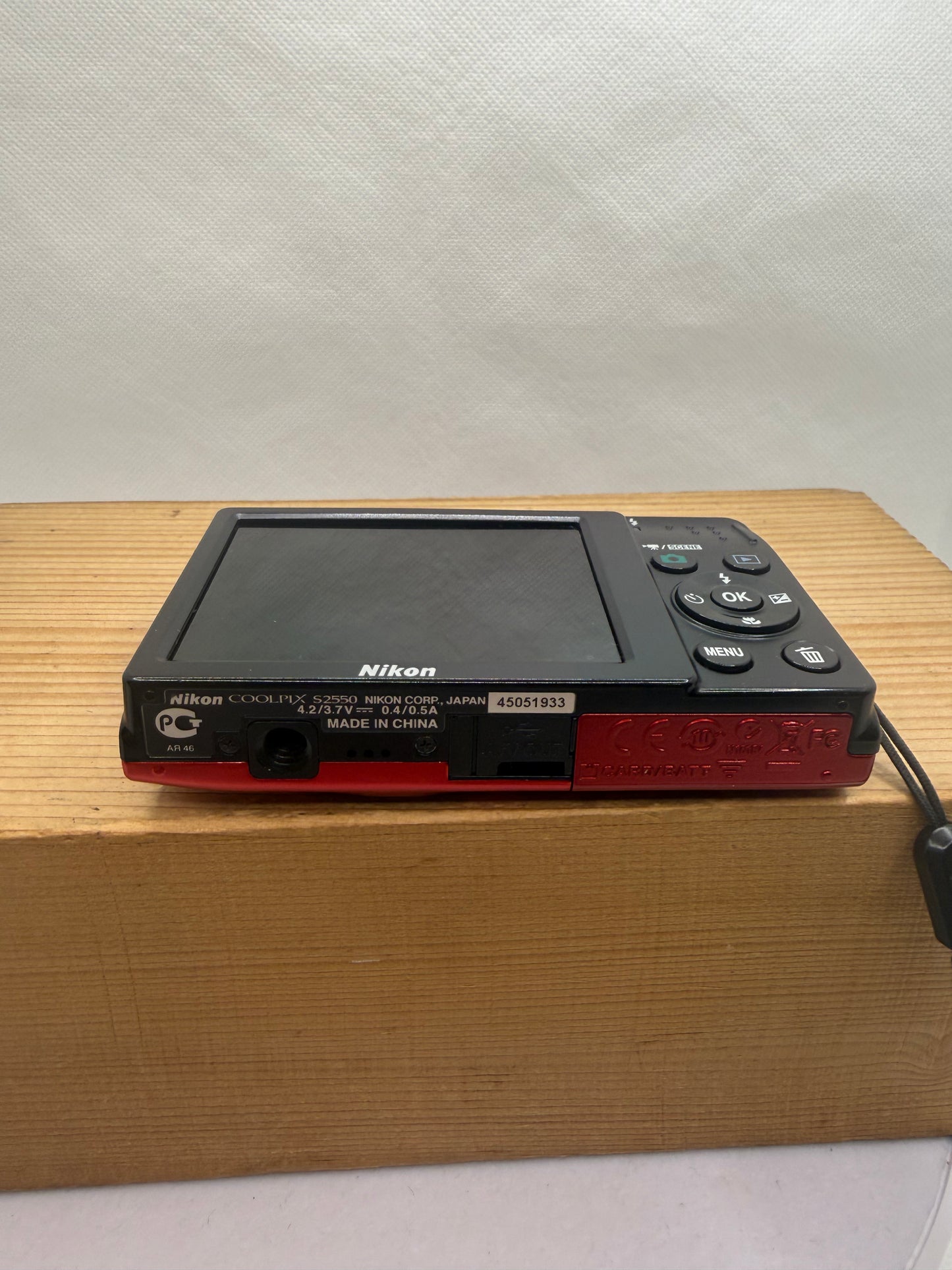 Nikon Coolpix S2550 Digital Camera 12MP Tested Working + Charger Battery & 4GB SD Memory Card